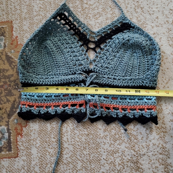 HANDCRAFTED Crochet Lace Up Halter Bralette Crop Top - Picture 8 of 9